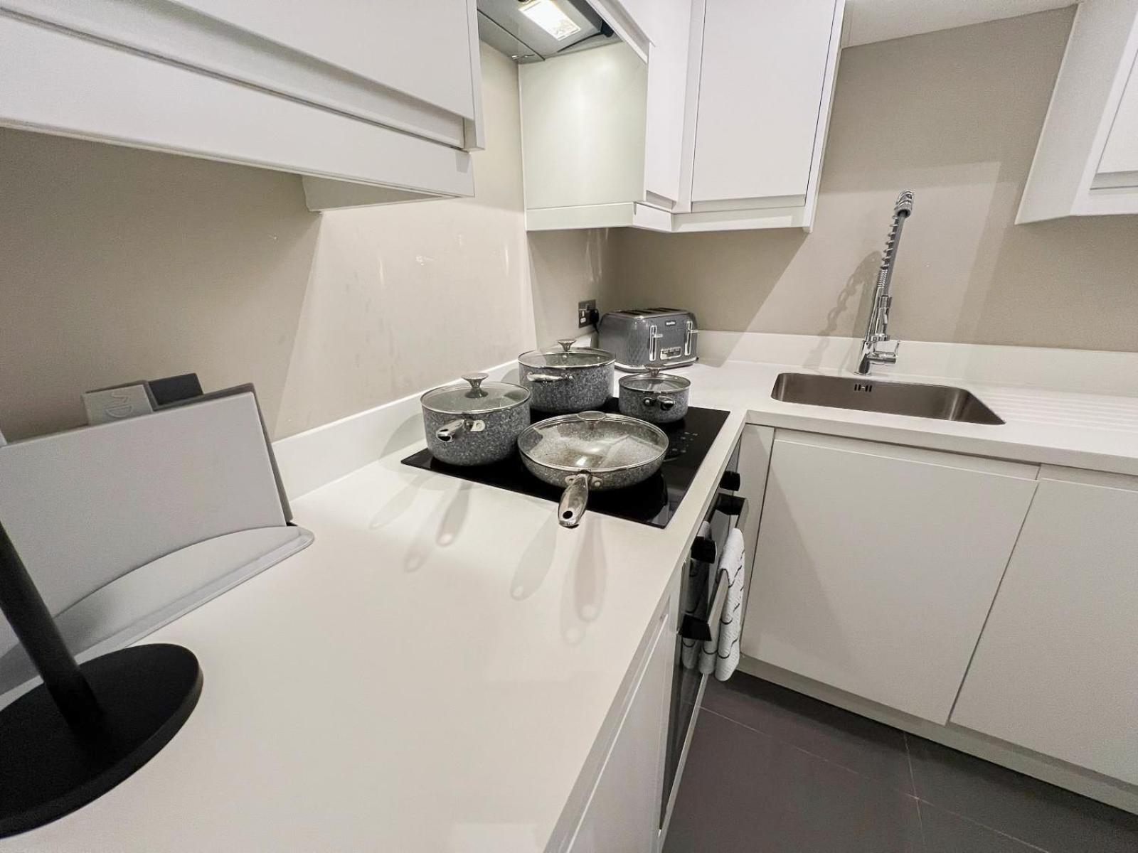 Chic 1-Bedroom Flat In Elephant & Castle, Near The Shard London Eksteriør billede
