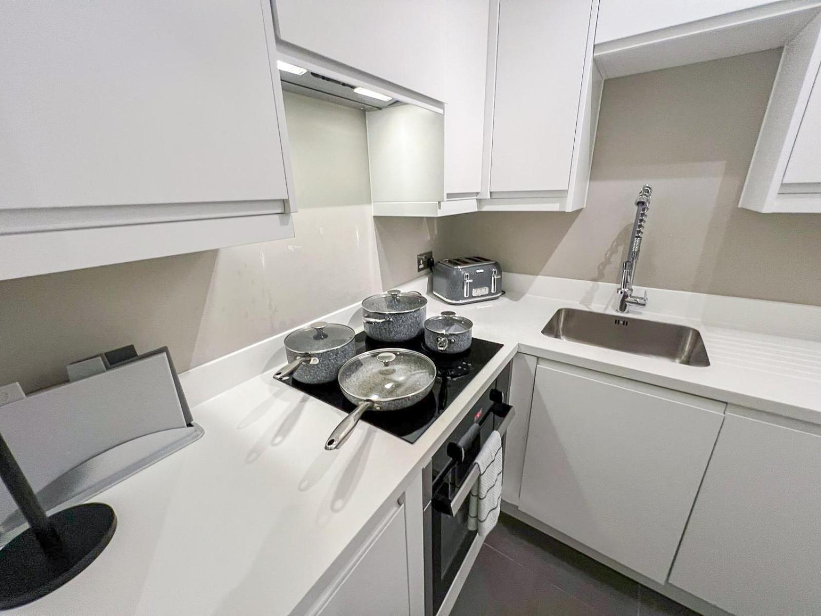 Chic 1-Bedroom Flat In Elephant & Castle, Near The Shard London Eksteriør billede