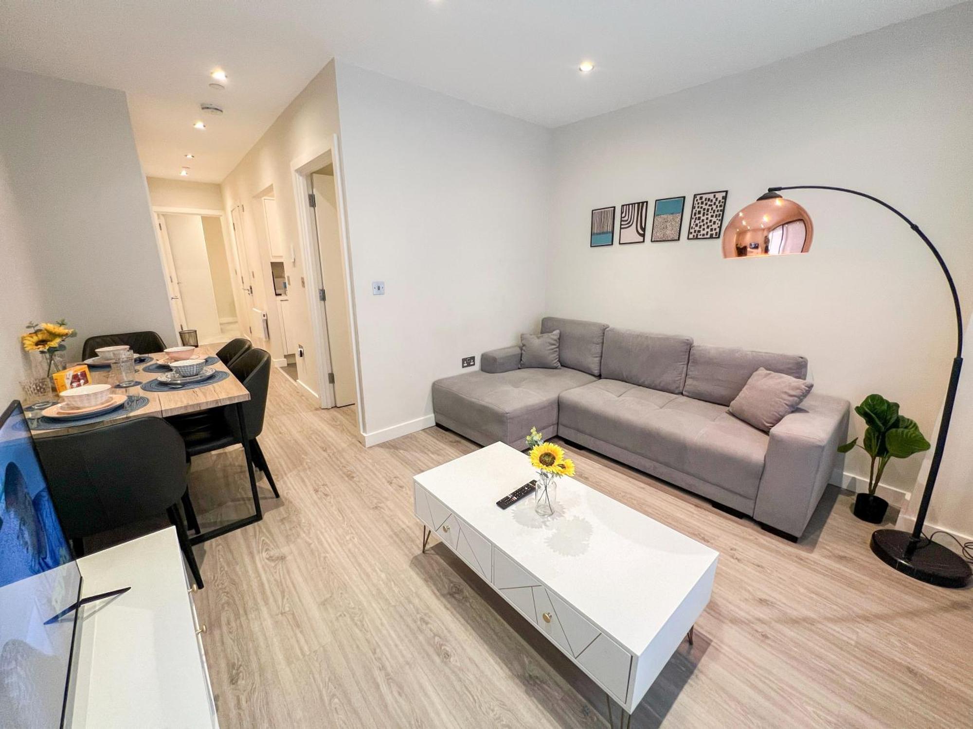 Chic 1-Bedroom Flat In Elephant & Castle, Near The Shard London Eksteriør billede